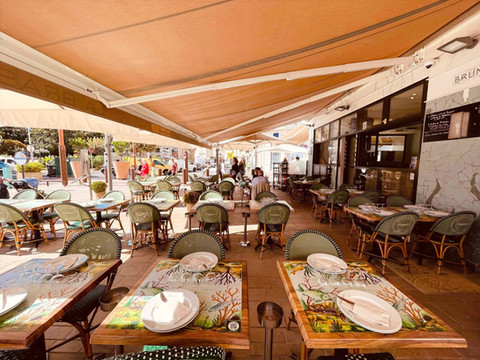 terrasse astoux et brun 1_edited.jpg